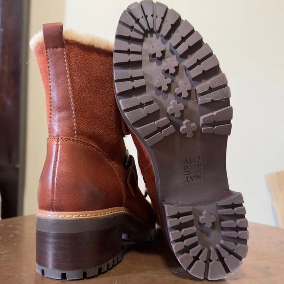 Naturalizer Suede Leather Ankle boots with zippers & cozy faux fur inside & trim - Picture 4 of 4